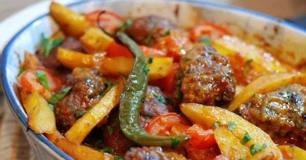 İzmir Köfte Tarifi Nasıl Yapılır?