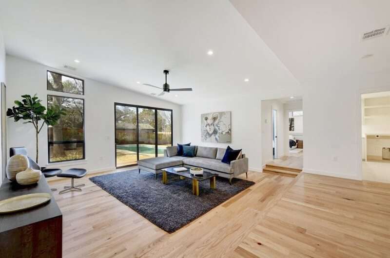 20 Muhteşem Gri ve Beyaz Çağdaş Oturma Odası Tasarımları