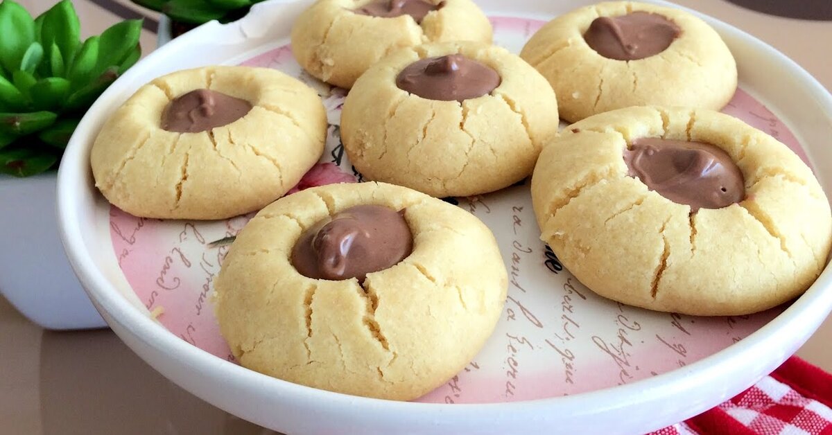 3 Malzemeli Çikolatalı Kurabiye Tarifi