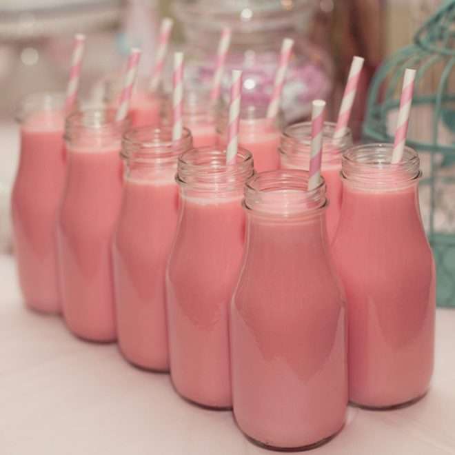 Su aygırının sütü pembe renktedir.