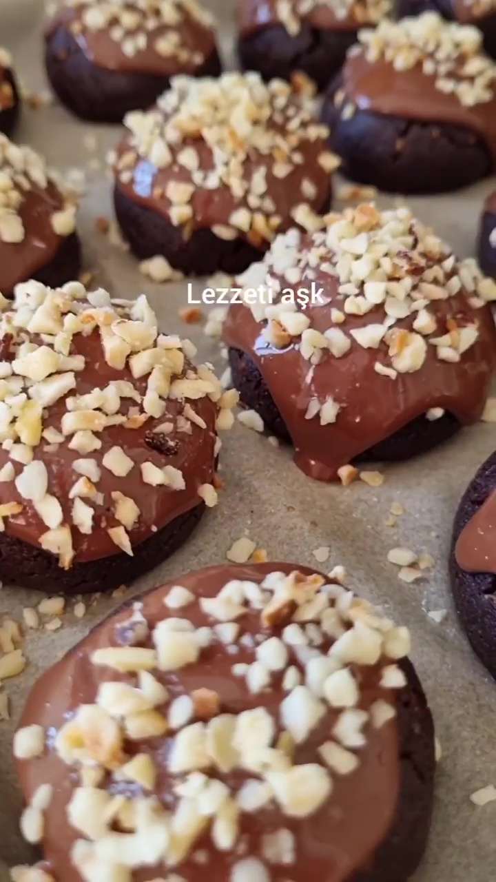 Çikolata ve Fındıklı Browni Kurabiye Tarifi