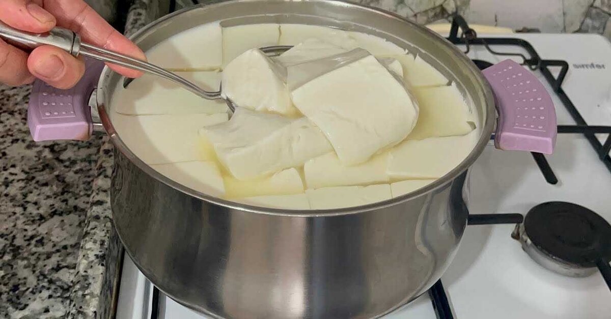 Evde En Kolay Salamura Beyaz Peynir Yapımı