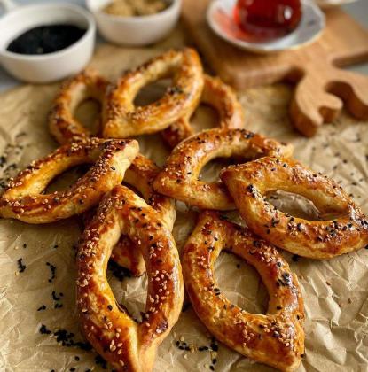 Evde Kendin Pişir! Pastane Usul&uuml; &Ccedil;atal Kurabiye Tarifi