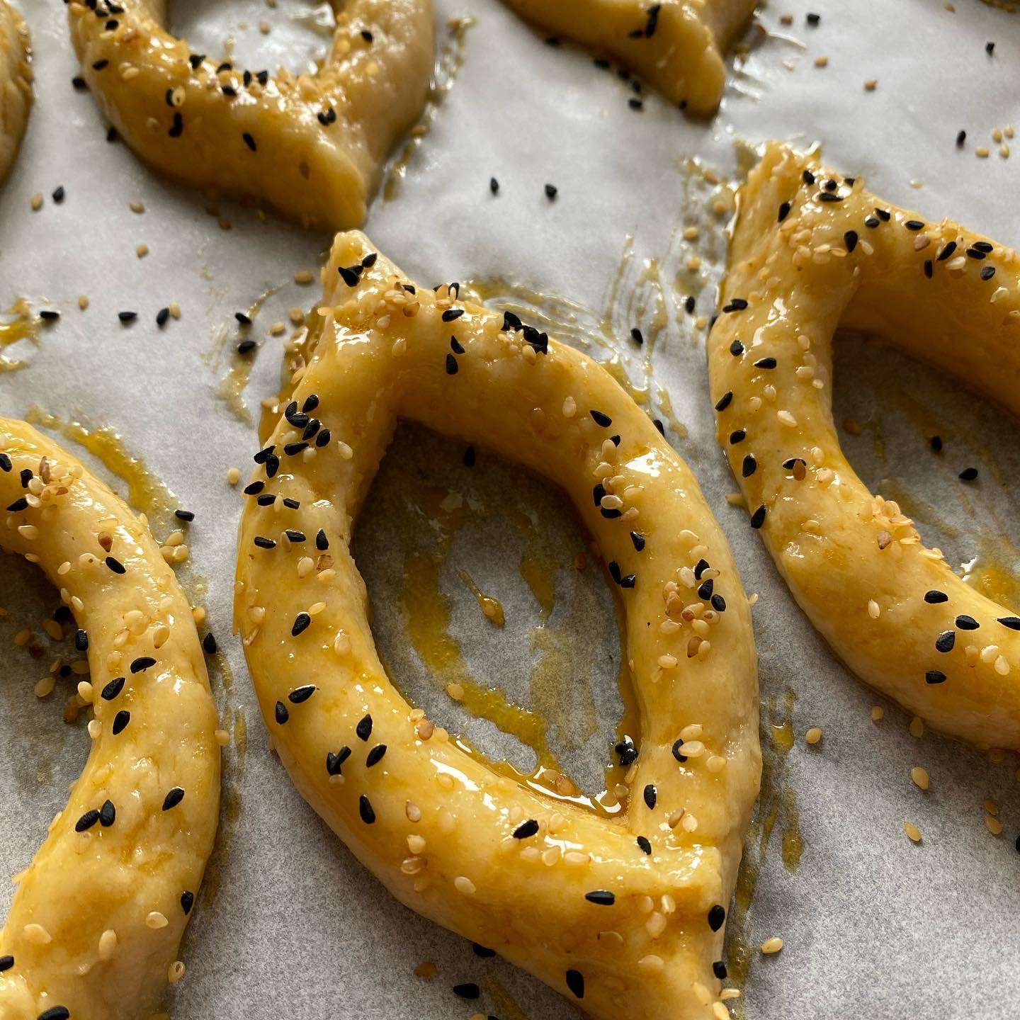 Evde Kendin Pişir! Pastane Usul&uuml; &Ccedil;atal Kurabiye Tarifi