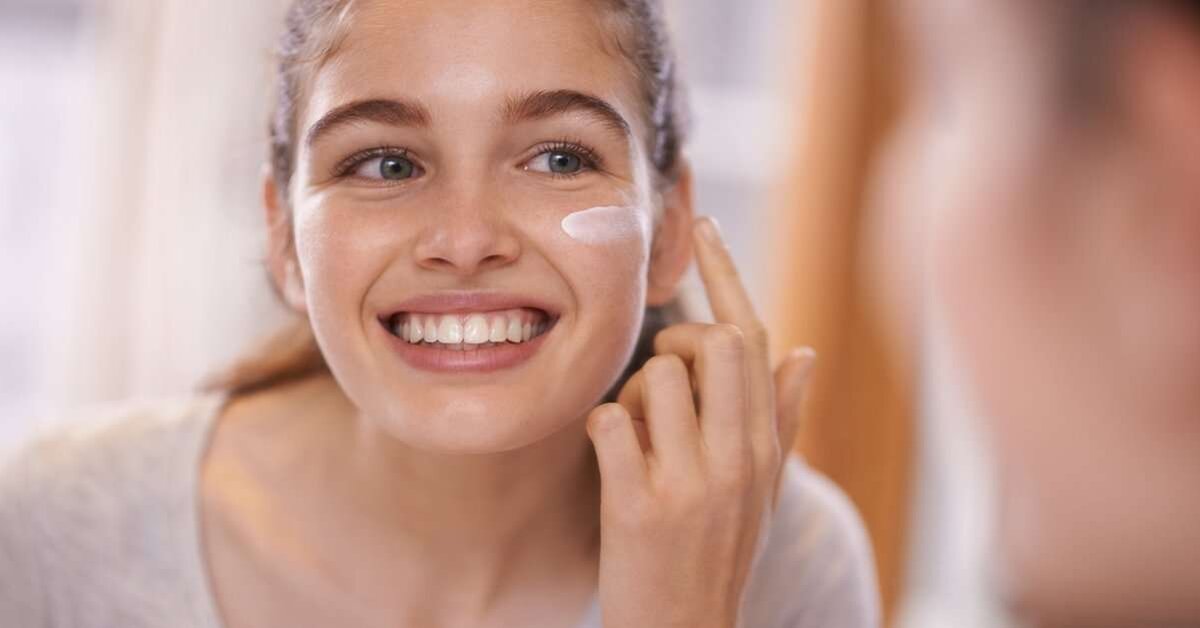 Gece Sür Sabah Cildin Bembeyaz!