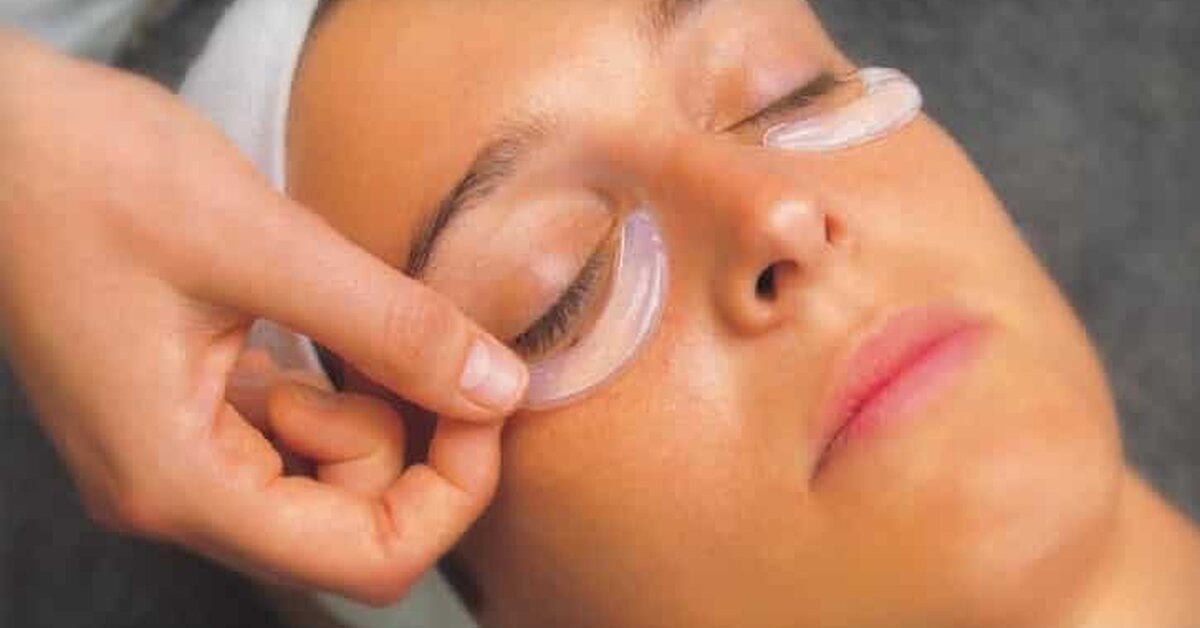 Hızlı ve Etkili Göz Çevresi Bakımı