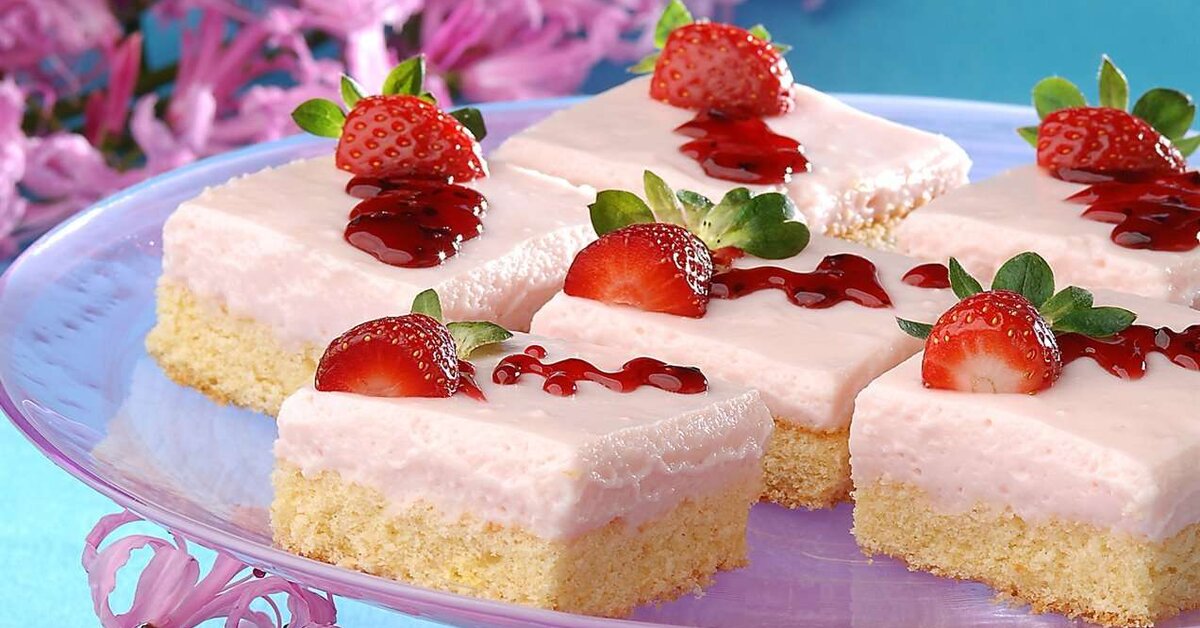 Muhteşem Bir Lezzet Çilekli Yaz Pastası