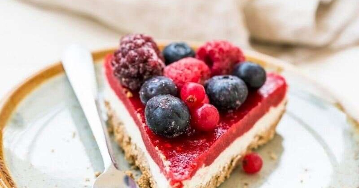 Orman Meyveli Yaz Pastası Tarifi