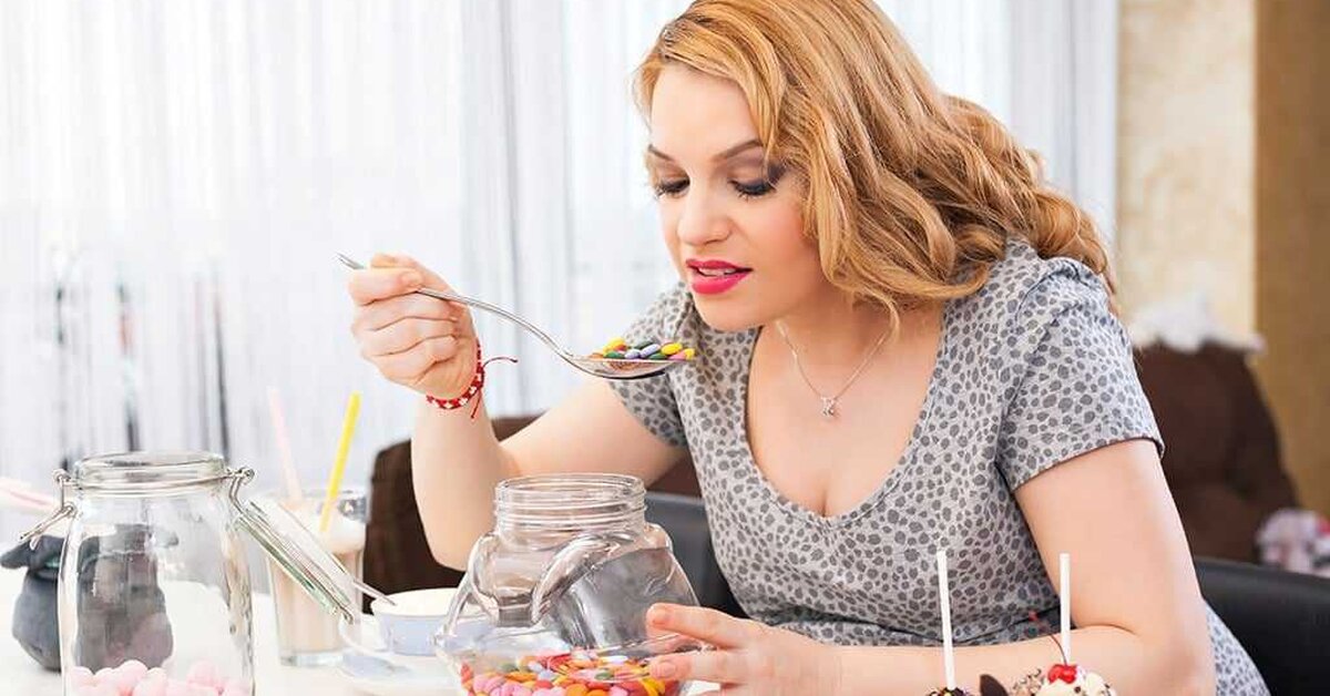 Sağlıksız Yiyecekler Tüketerek Ömür Geçirmek