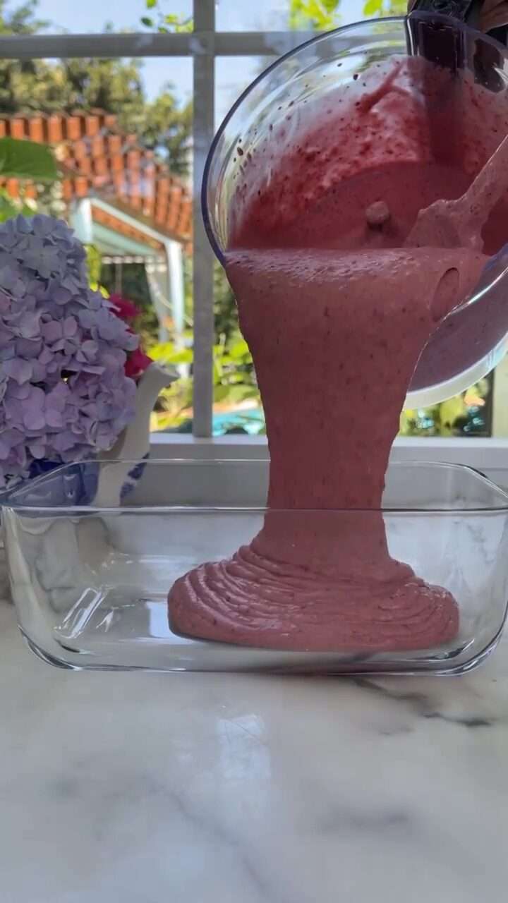 Taze Meyvelerle Pratik Dondurma Tarifi