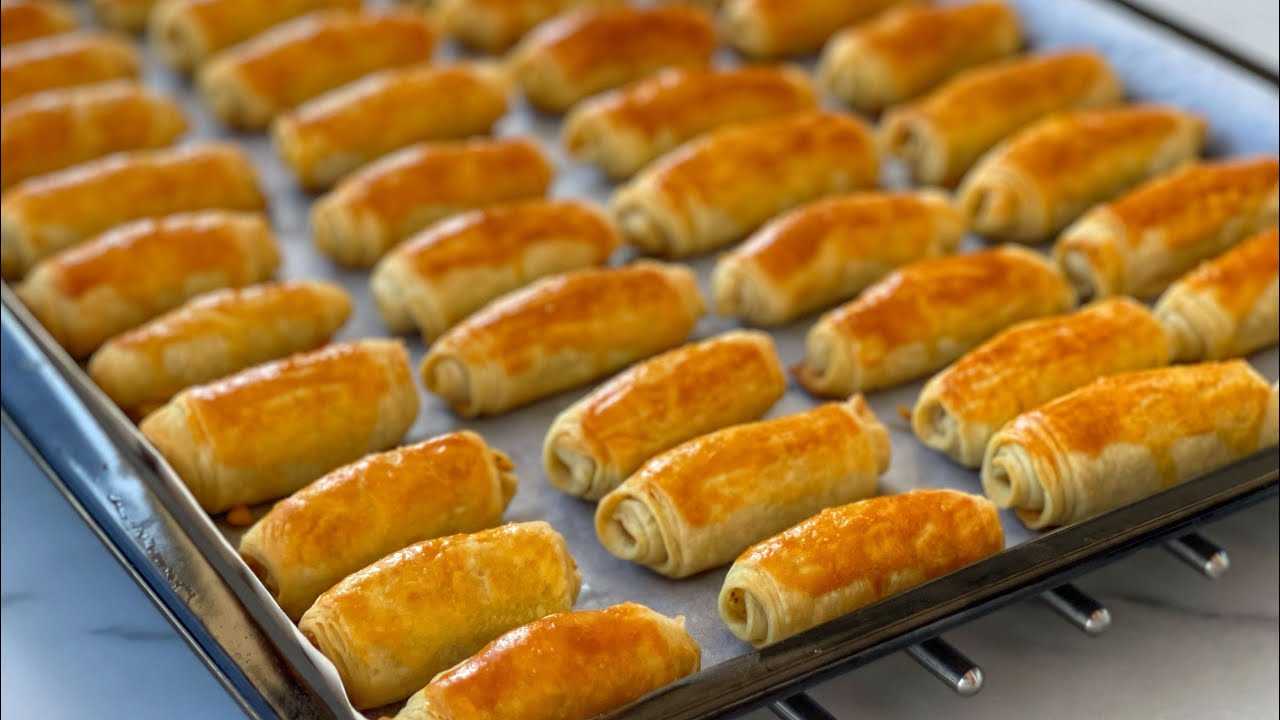 12 Katlı Çıtır Çıtır El Açması Börek Tarifi