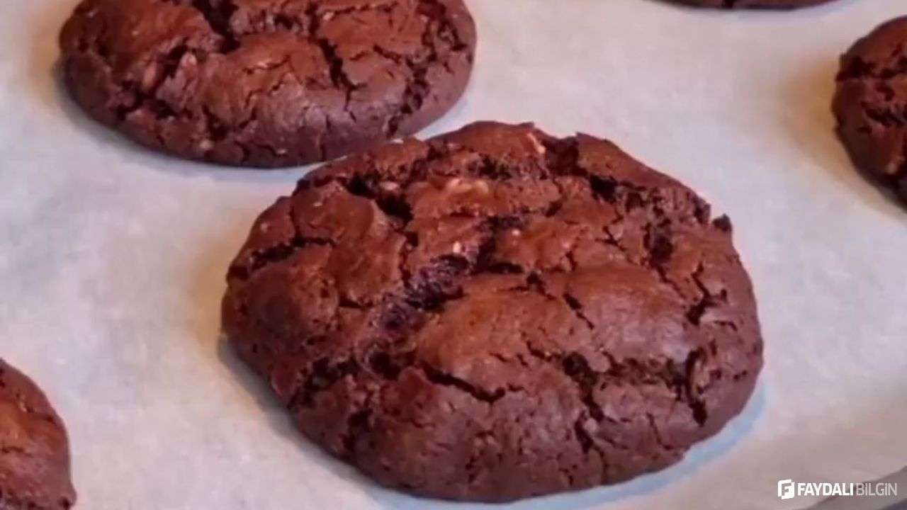 6 Aşamada Eti Burçak Kurabiye Tarifi