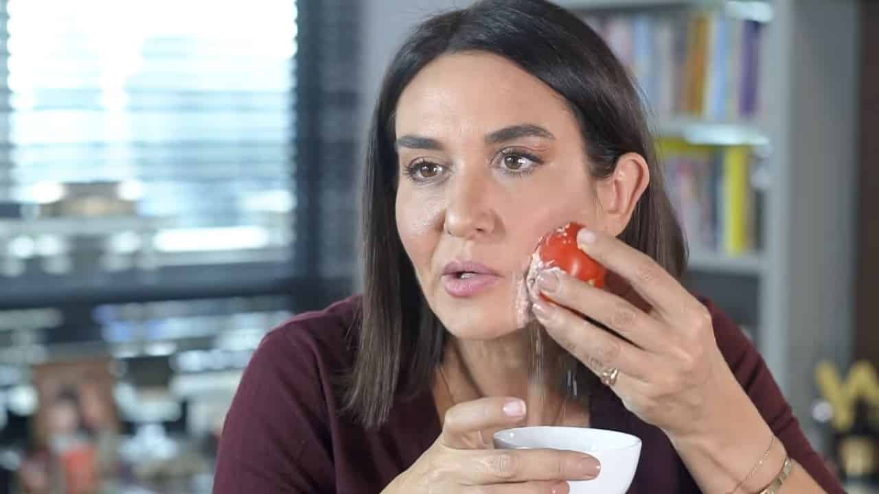 Bembeyaz Pürüzsüz Bir Cilt İçin Maske Tarifi
