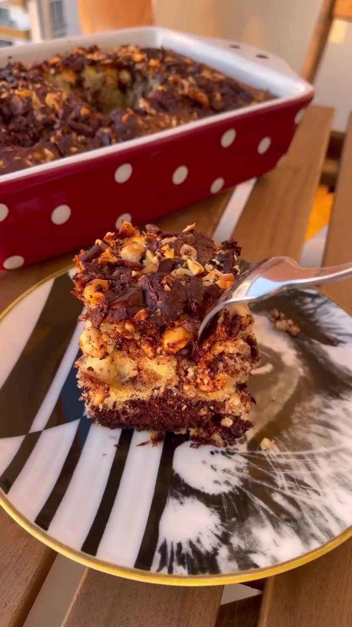 Bol Çikolatalı Fındıklı Kek Tarifi