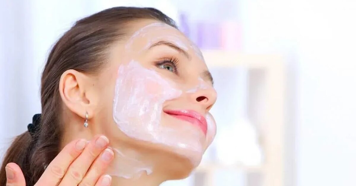 Cilt lekelerini yok eden maske tarifi