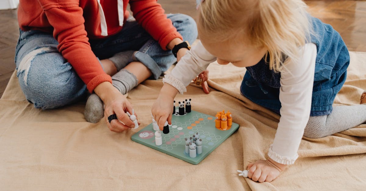 Ailecek masa oyunu oynama — ekransız kaliteli zaman