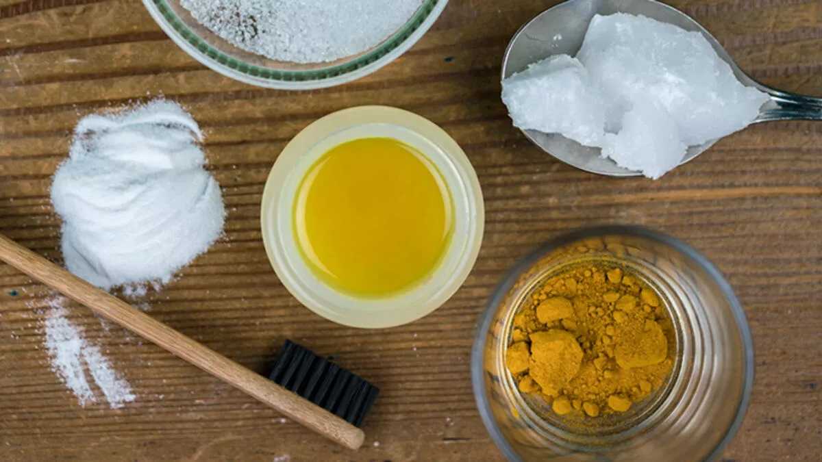 Doğal Beyaz Dişlere Nasıl Sahip Olunur? İşte Çözüm!