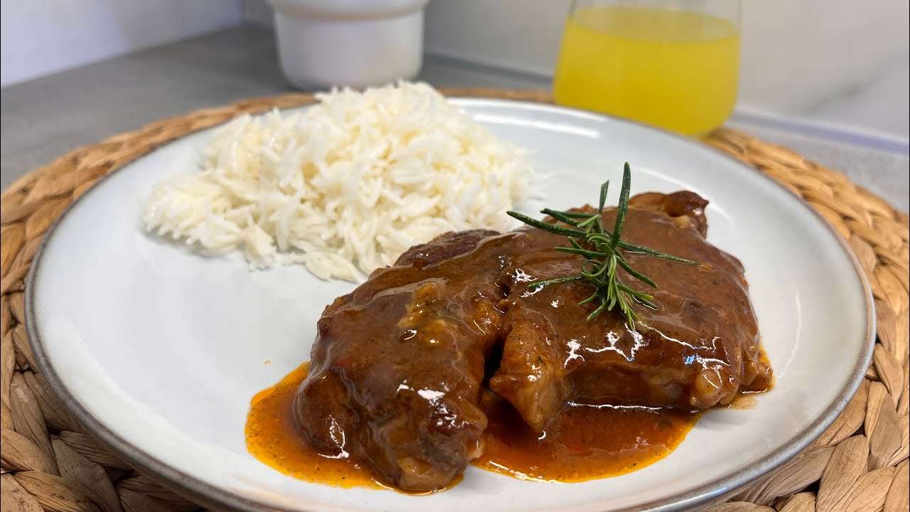 Lif lif ayrılan lokum gibi kendi lezzetinde pişmiş et