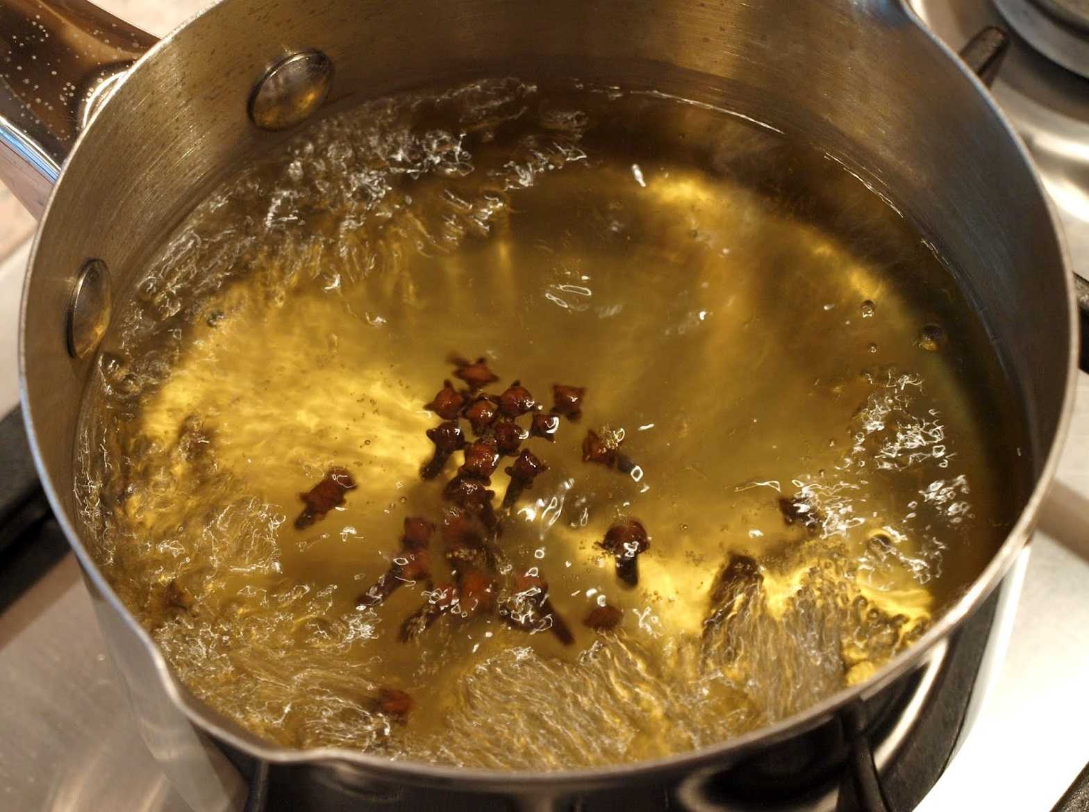 Her gün 1 Bardak Karanfilli Su İçmenin Faydaları