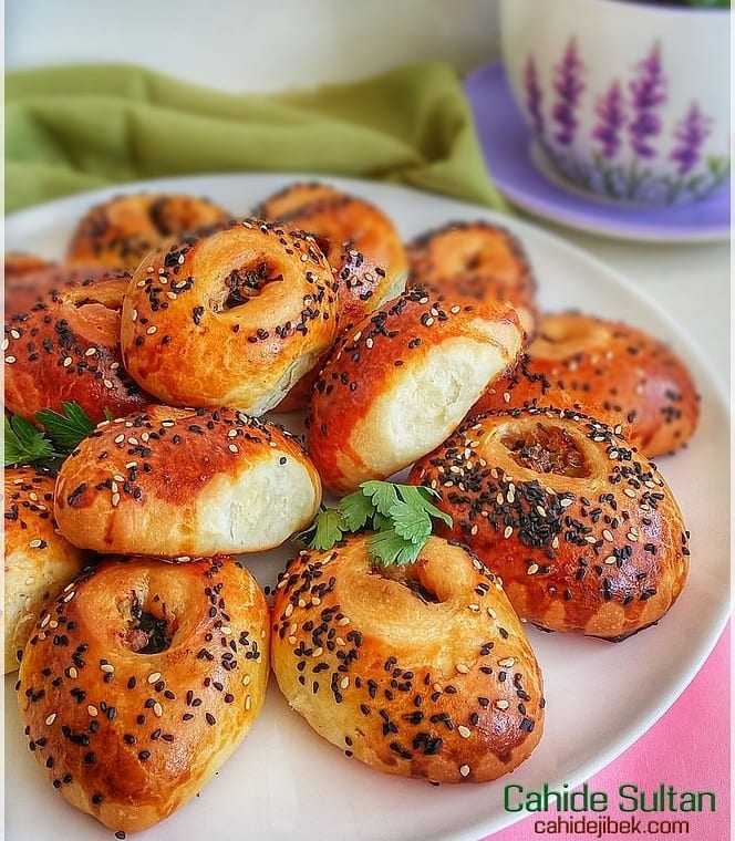 Ispanaklı Kıymalı Poğaça Tarifi
