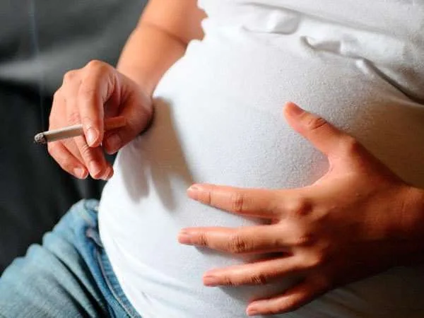 Sigara Hamilelikte Nasıl Zarar Vermektedir?