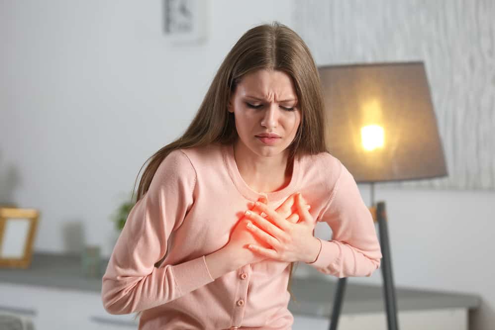 Kalp Ağrısı Nedir? Belirtileri, Tedavisi, Ne iyi gelir?