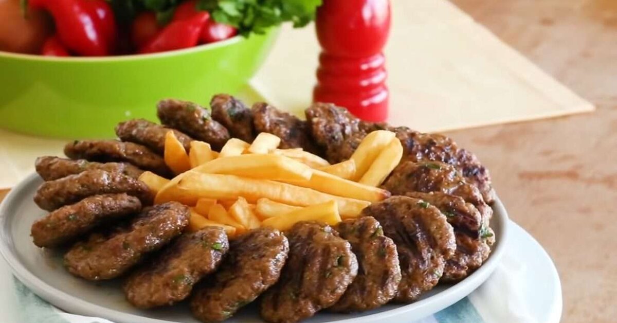 Kasap Köfte Tarifi Nasıl Yapılır?