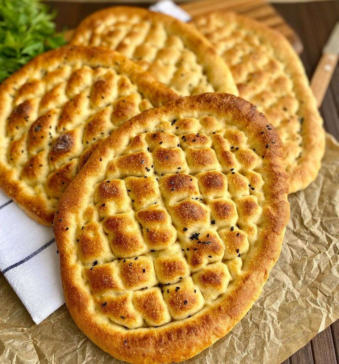 Kebapçı Usulü Tırnak Pide Tarifi