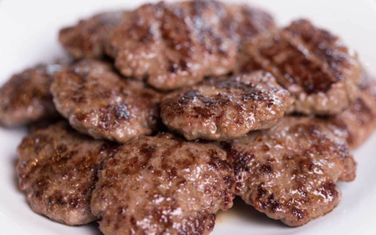 Dağılmayan Kuru Köfte Tarifi