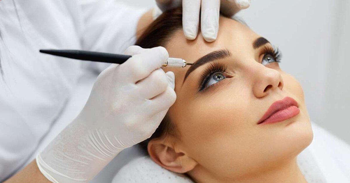 Makyaj Tekniklerinde Son Moda Yöntemler