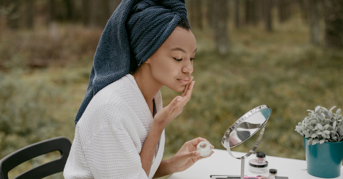 Mevsim Geçişinde Cilt Bakımı Rutini Nasıl Değişmeli?