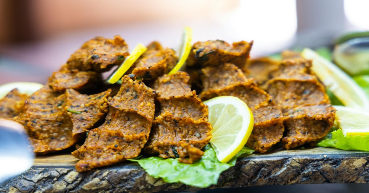 Dağılmayan Kuru Köfte Tarifi: Püf Noktalarıyla Mükemmel Köfte