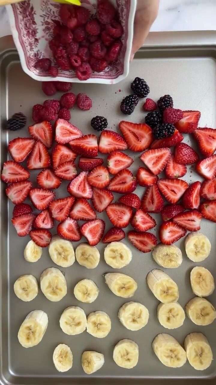 Taze Meyvelerle Pratik Dondurma Tarifi