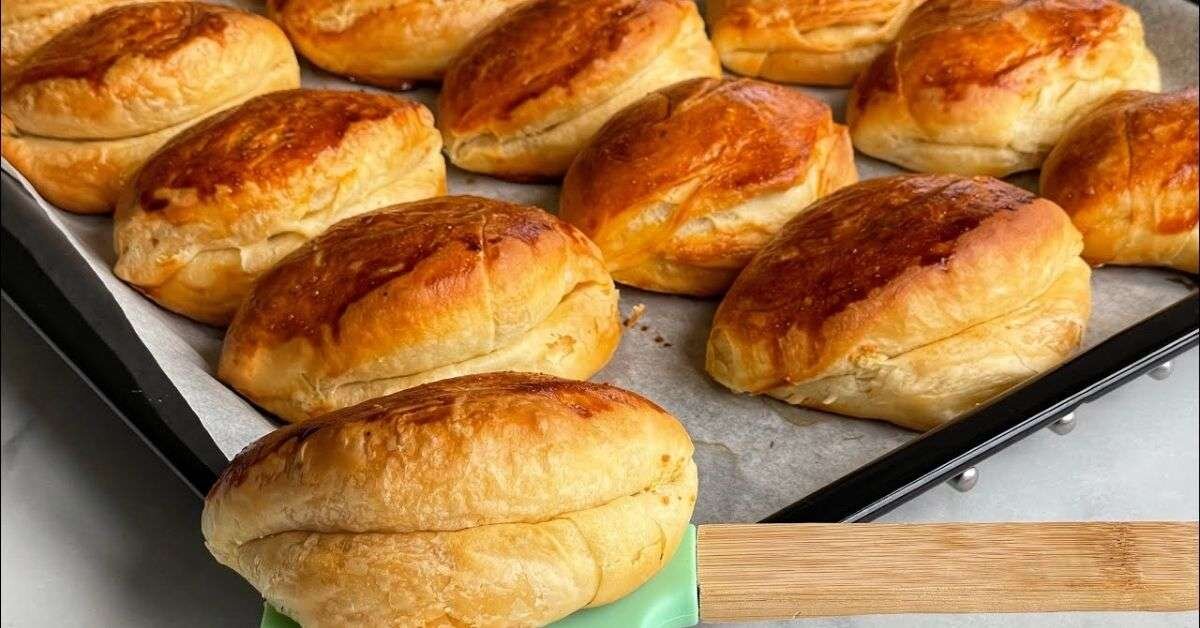 Yemelere Doyamadık Kat Kat Çıtır Poğaça Tarifi