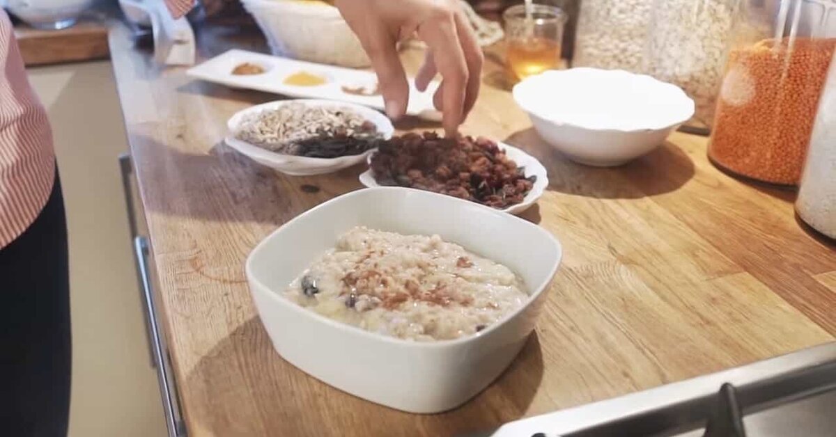 Ayşe Tolga’dan Kahvaltılık Yulaf Ezmesi Tarifi