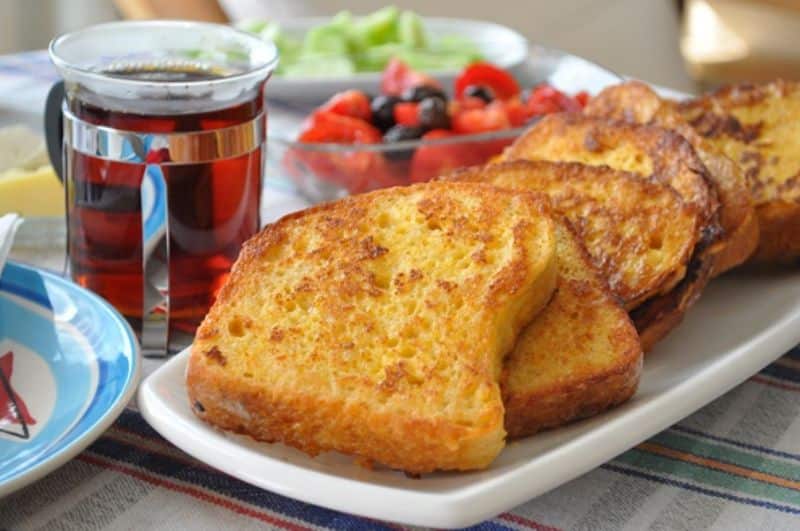 Kahvaltılık Peynirli Kızarmış Ekmek Tarifi