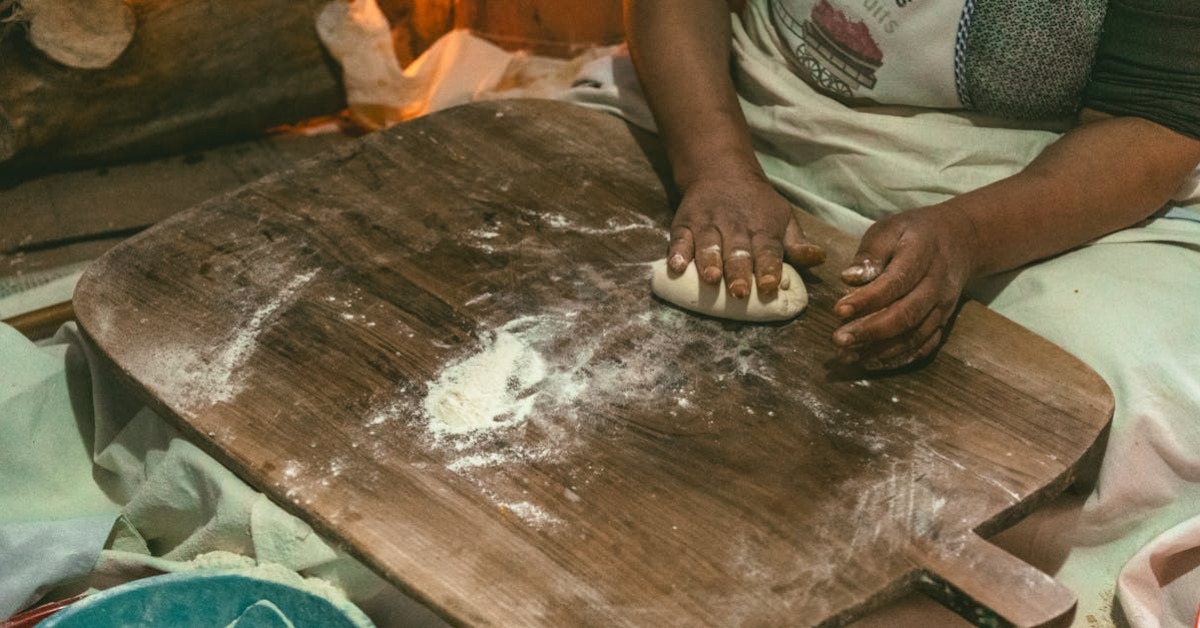 El ile hamur yoğurma