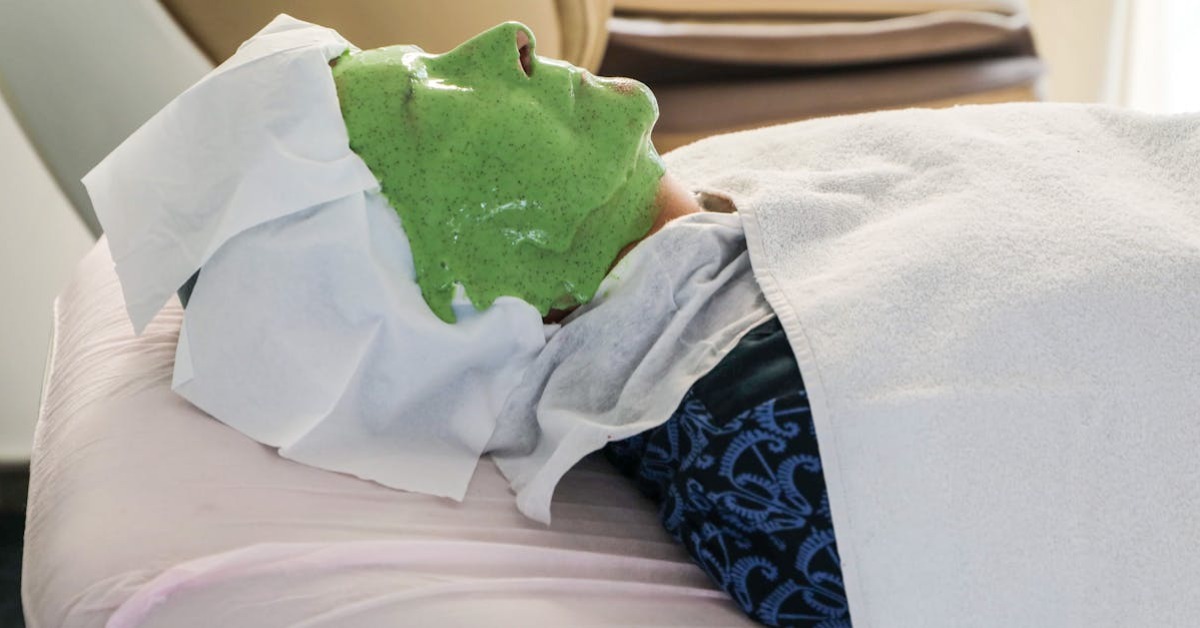 Yüz maskesi ve cilt bakımı