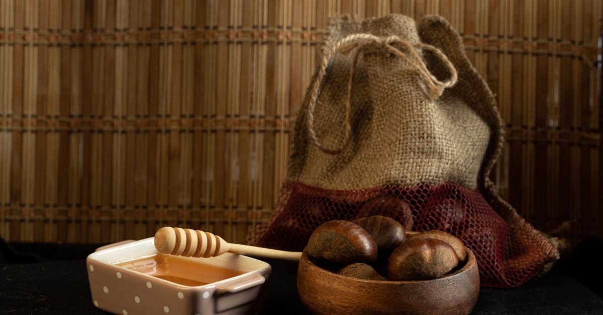 Karaciğer Yağlanması Sivilce Yapar mı? Bilimsel Bağlantı ve Çözümler