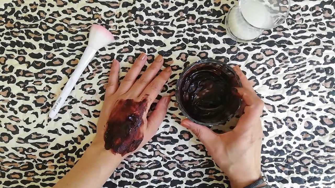 Gözeneksiz Kristal Gibi Pürüzsüz Bir Cildin Olsun İster misin?